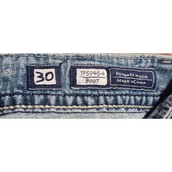 Women's Miss Me Bootcut with Cross Pockets With Raw Hems. 30Wx29L Distressed - Picture 7 of 9